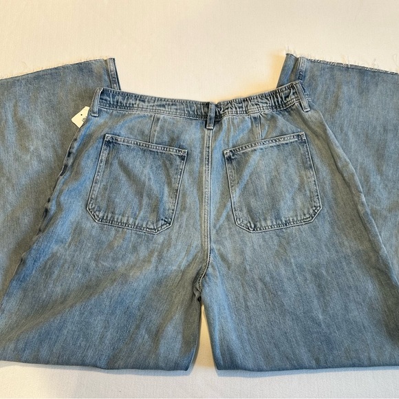 Lucky Brand Jeans with Drawstring and Patch Pockets - Picture 2 of 9